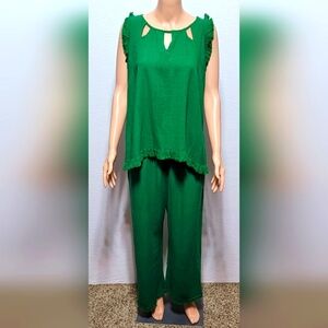 UMGEE Green Sleeveless Top and‎ Pants Set SIZE L. #679
